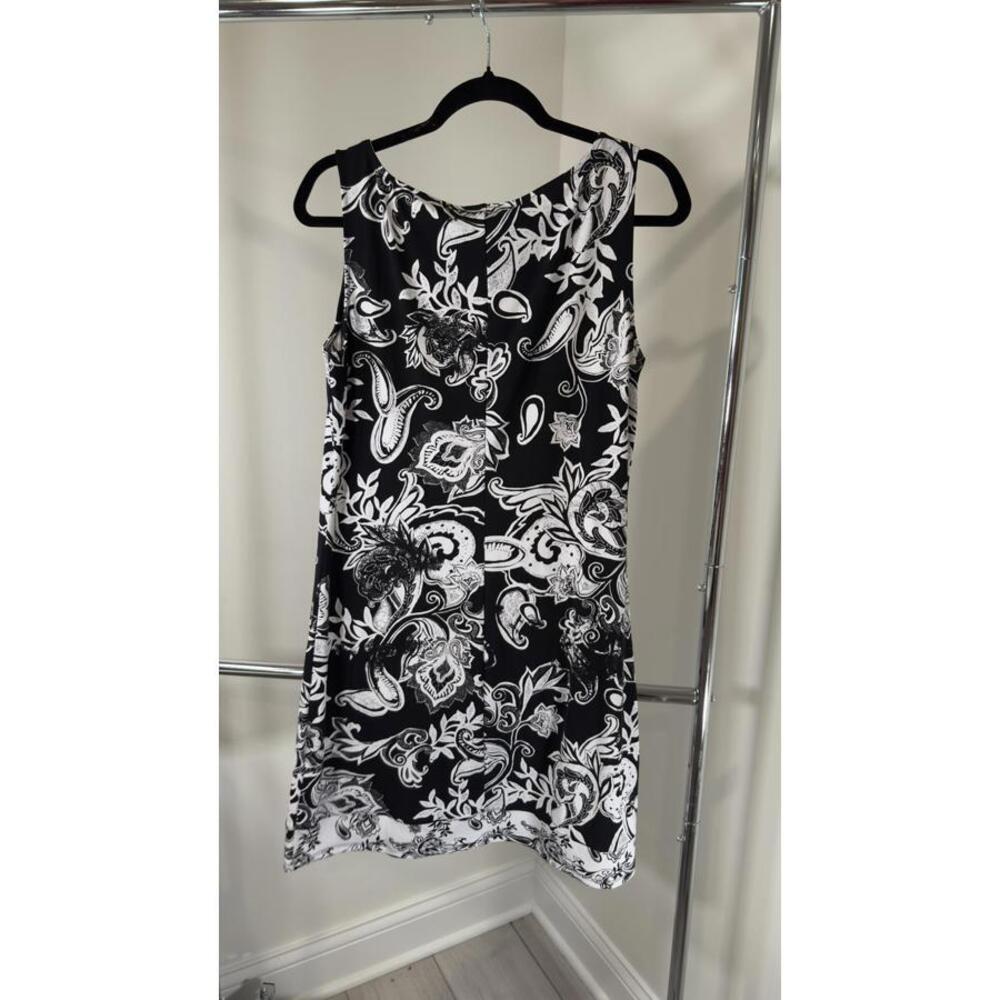 WHBM Black and White Floral Dress - Size M - Picture 2 of 3